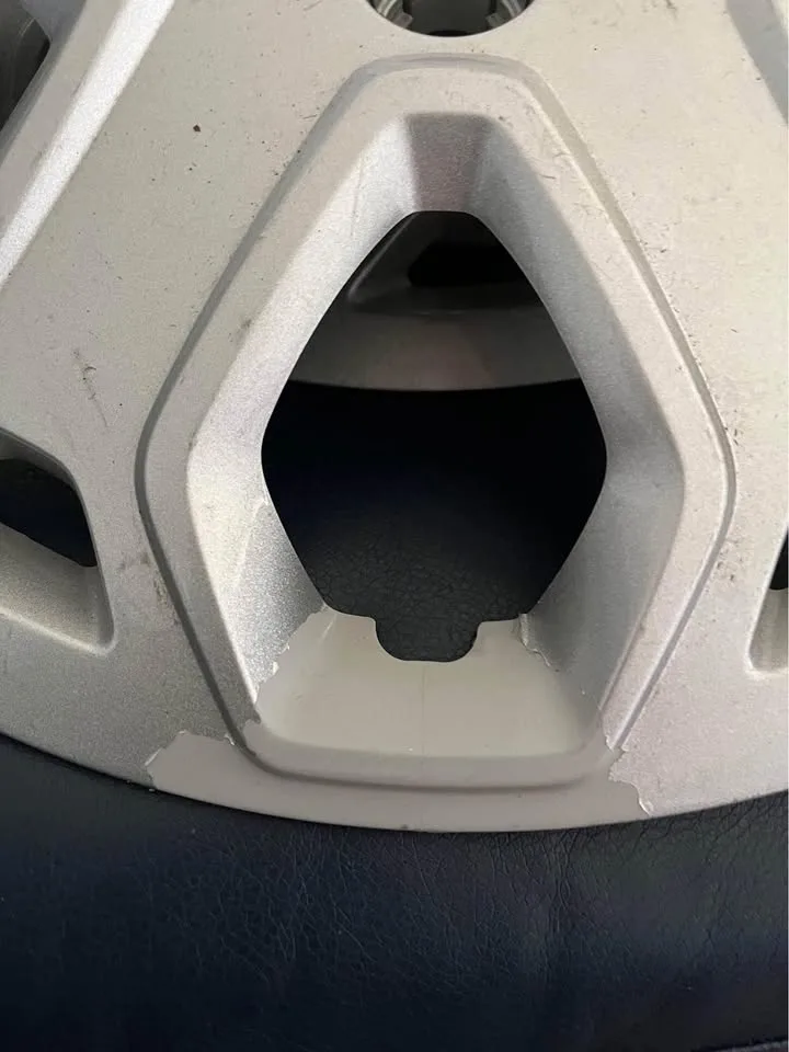 Wheel Covers with Ford Emblem (4) image indicator(3)