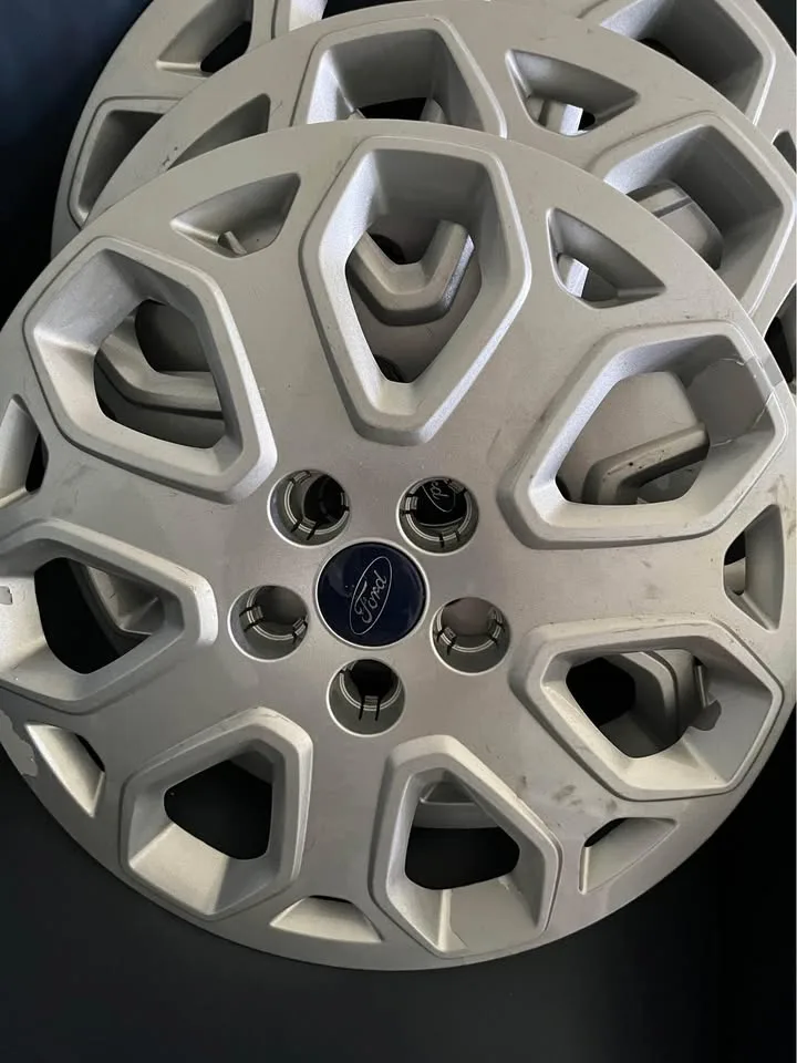 Wheel Covers with Ford Emblem (4) image indicator(4)