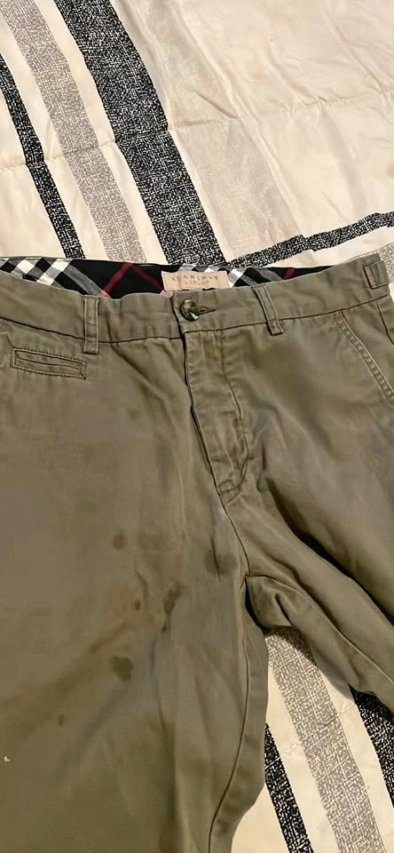 Khaki Burberry shorts