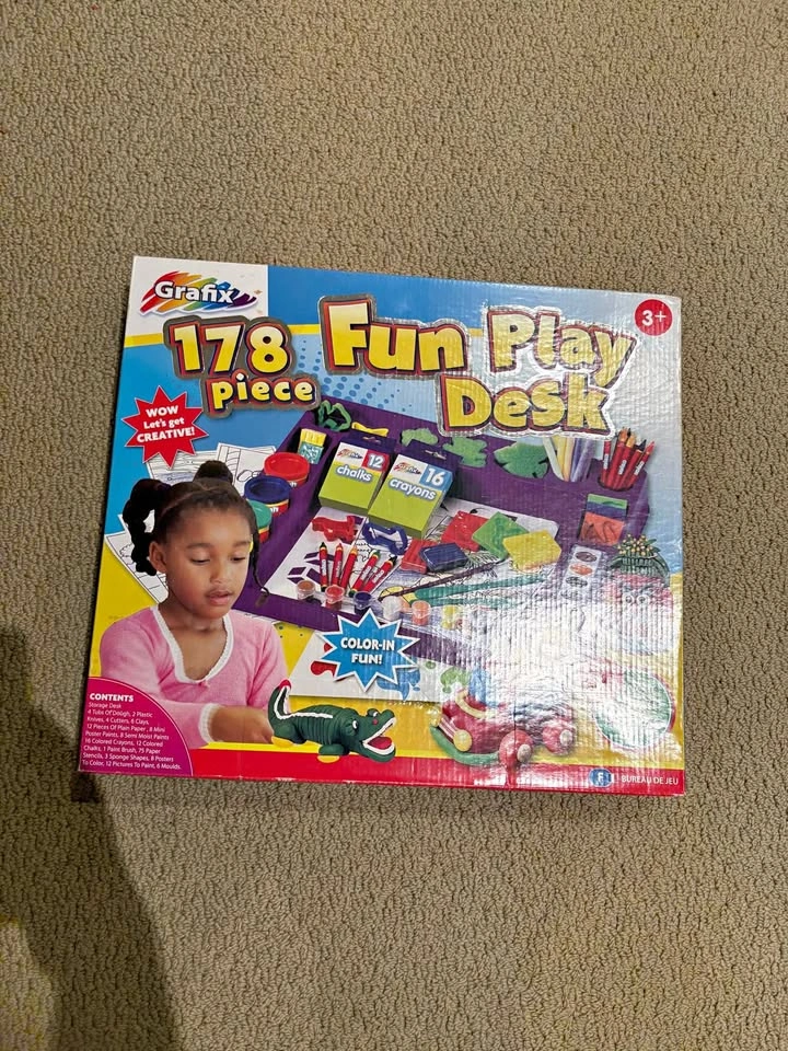 New Grafix 178-Piece Kids Fun Play Desk Art & Craft Set