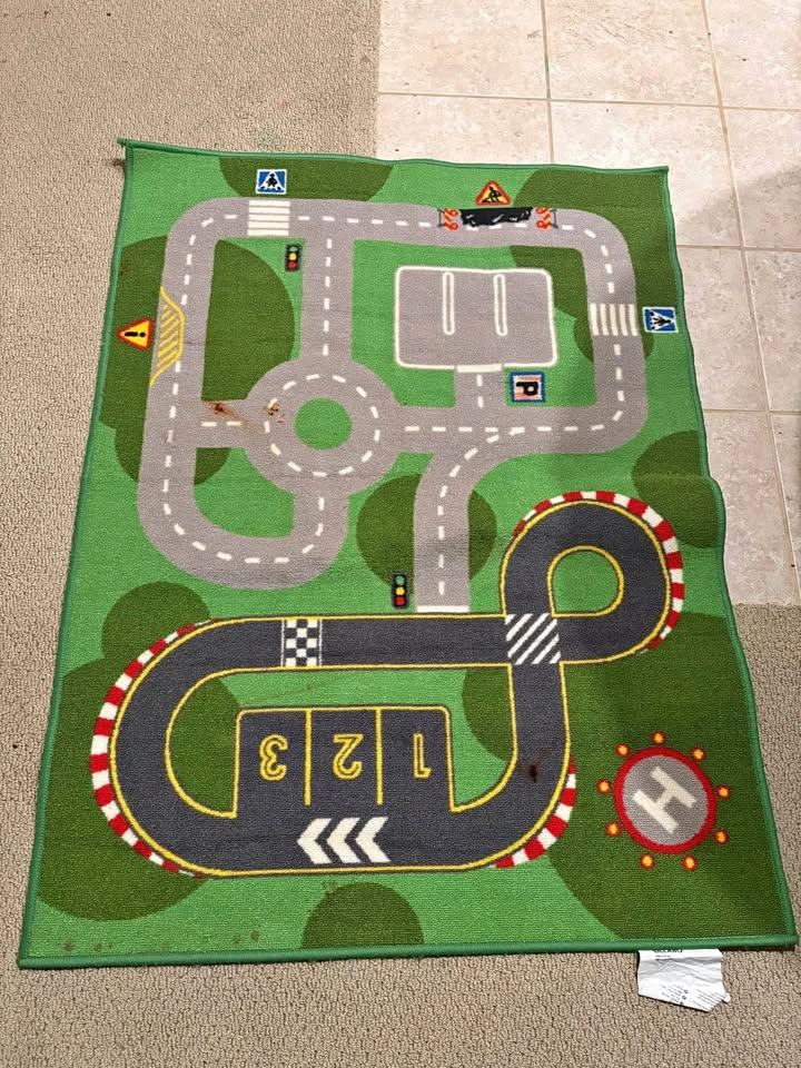 Kids Road & Race Track Play Rug / Play Mat