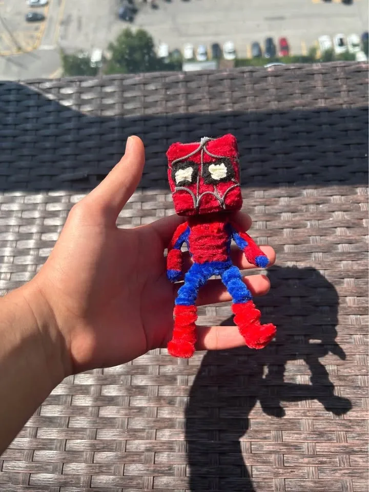 Spider-Man hand made action figures Minecraft style (movable) - photo 3
