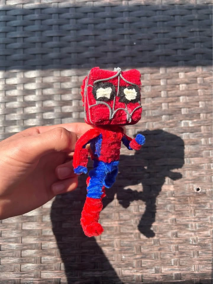 Spider-Man hand made action figures Minecraft style (movable) - photo 4