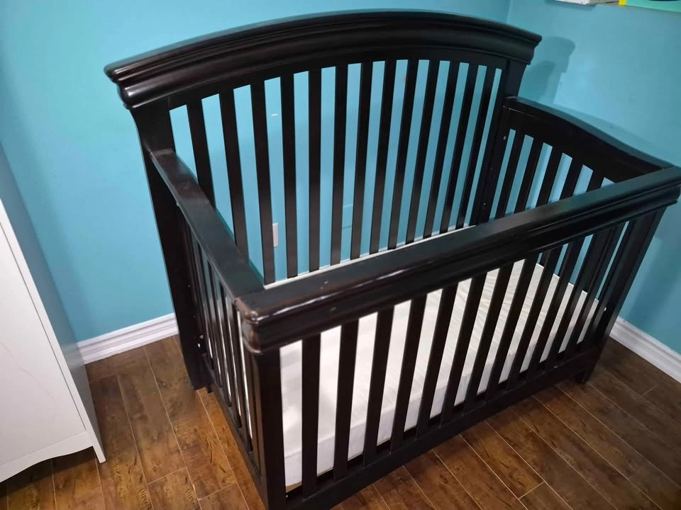 Baby Crib - photo 2