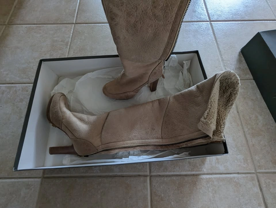 UGG Australia tan DONATA over-the-knee shearling boots, sz 6 - photo 3