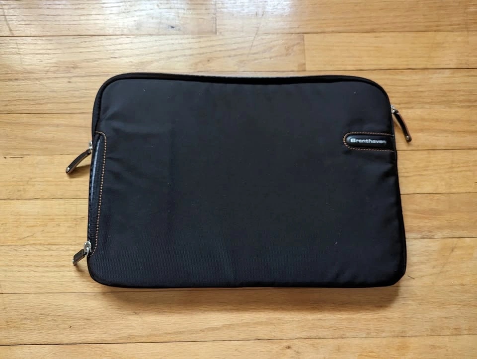 Brenthaven 2100, Macbook Pro 15.4 laptop black carry case - photo 2