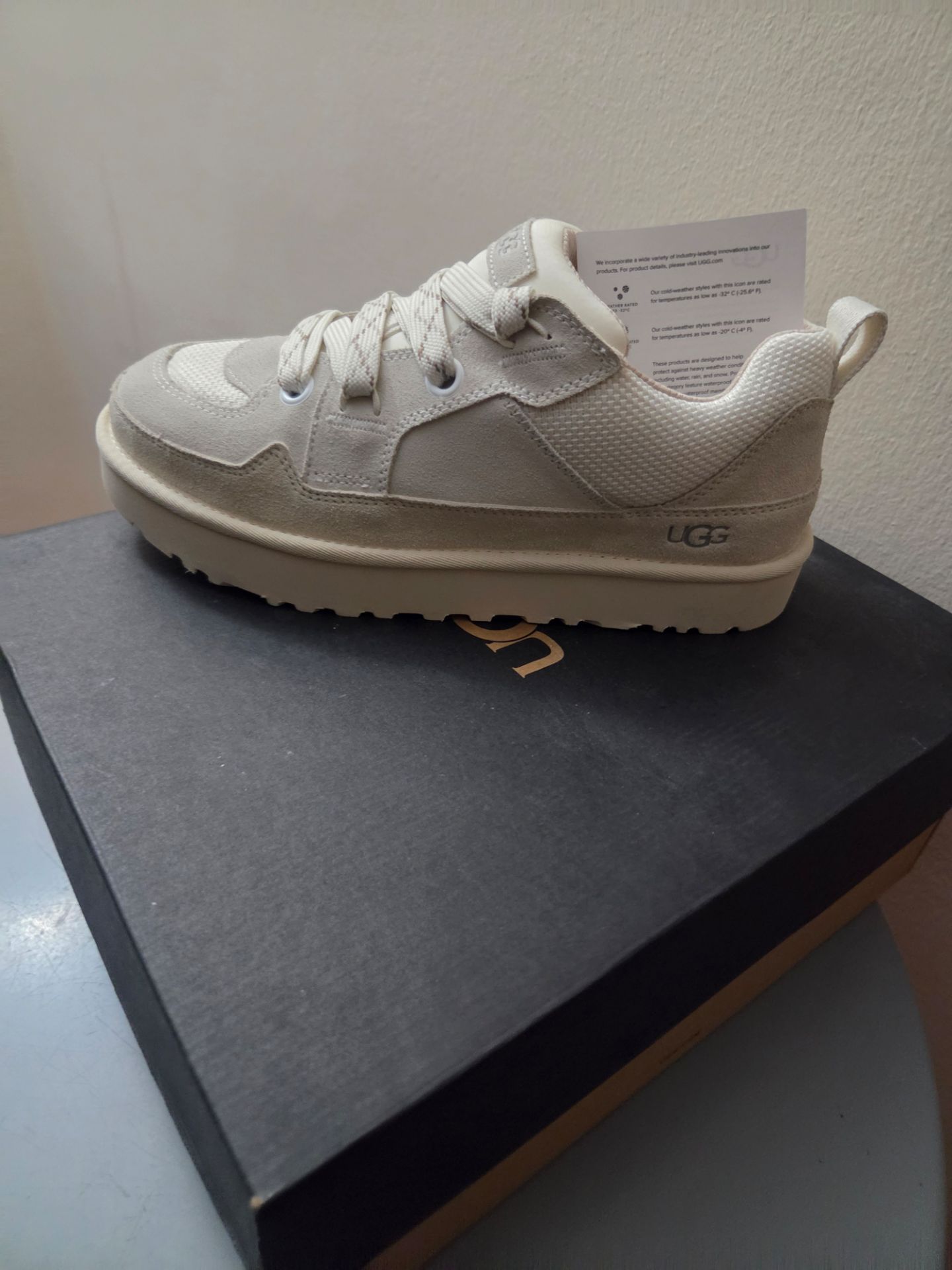 UGG Low-Top Sneaker size 10