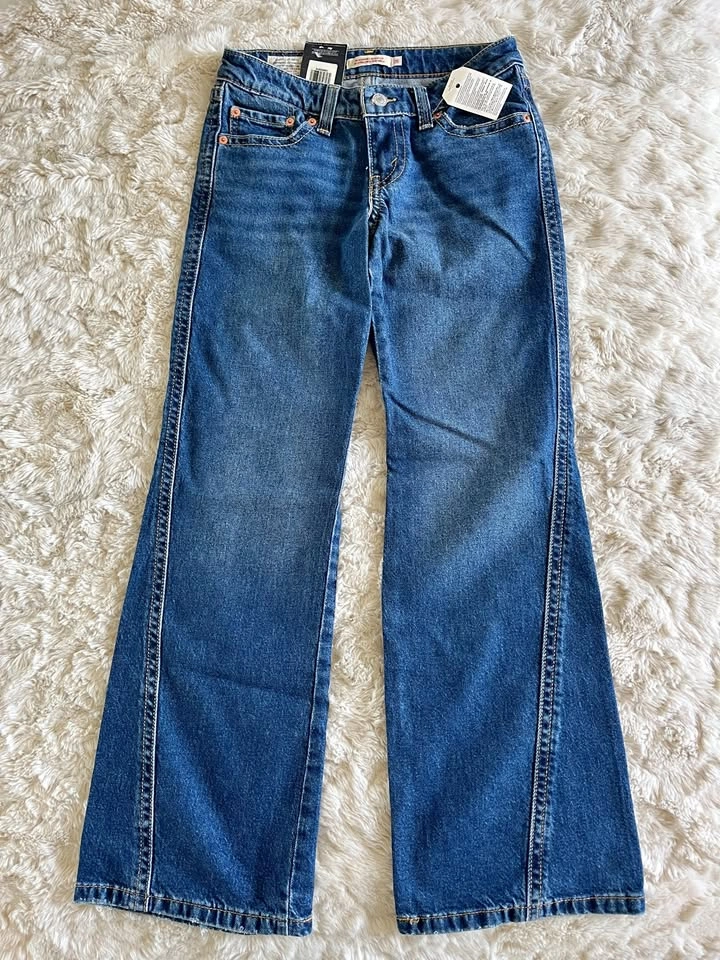 NWT Levi’s Noughties Bootcut Jeans Size 26 - Low Rise