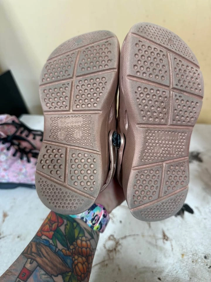 Joybees brand style crocs (size 10-11) - photo 2