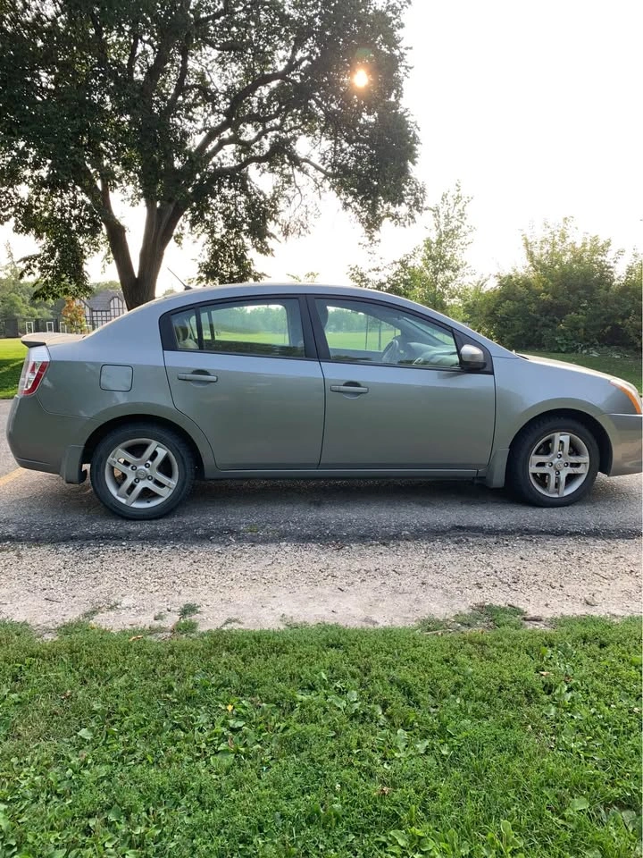 2012 Nissan Sentra - photo 2