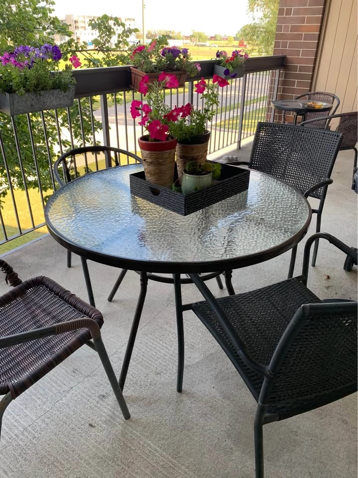 Patio Set with Mismatched chairs - photo 2