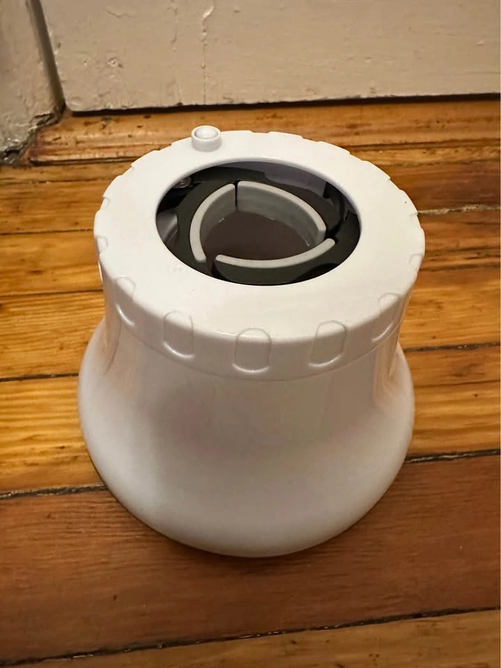Universal Hair Dryer Diffuser Attachment - photo 3