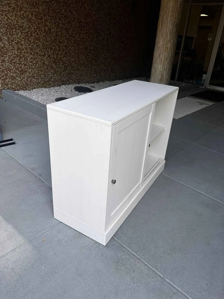 2x White Sideboard with Sliding Doors - photo 3