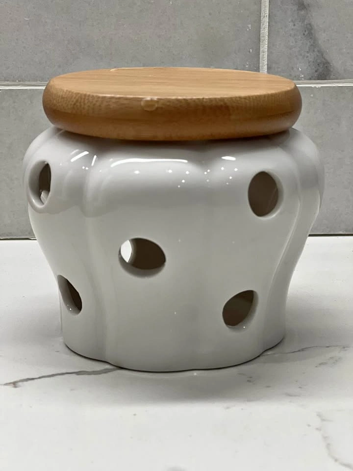 White Ceramic Garlic Keeper / Vent Container with Wooden Lid