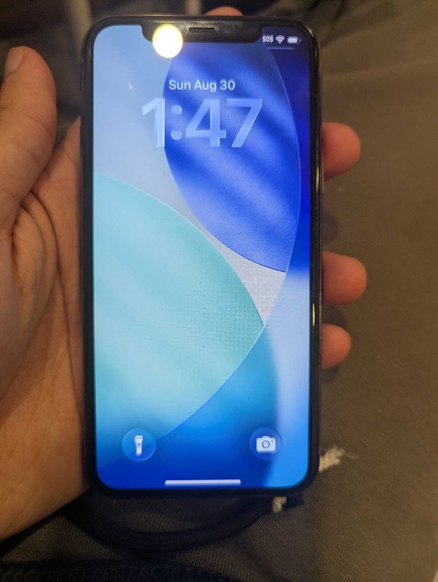 iPhone 11 Pro - 64gb - 100% Battery Health