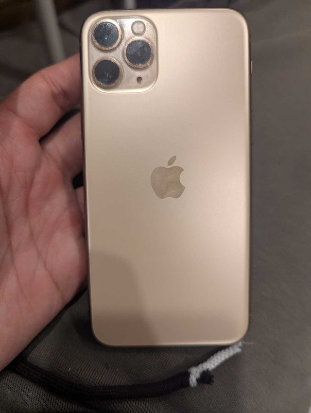 iPhone 11 Pro - 64gb - 100% Battery Health - photo 2