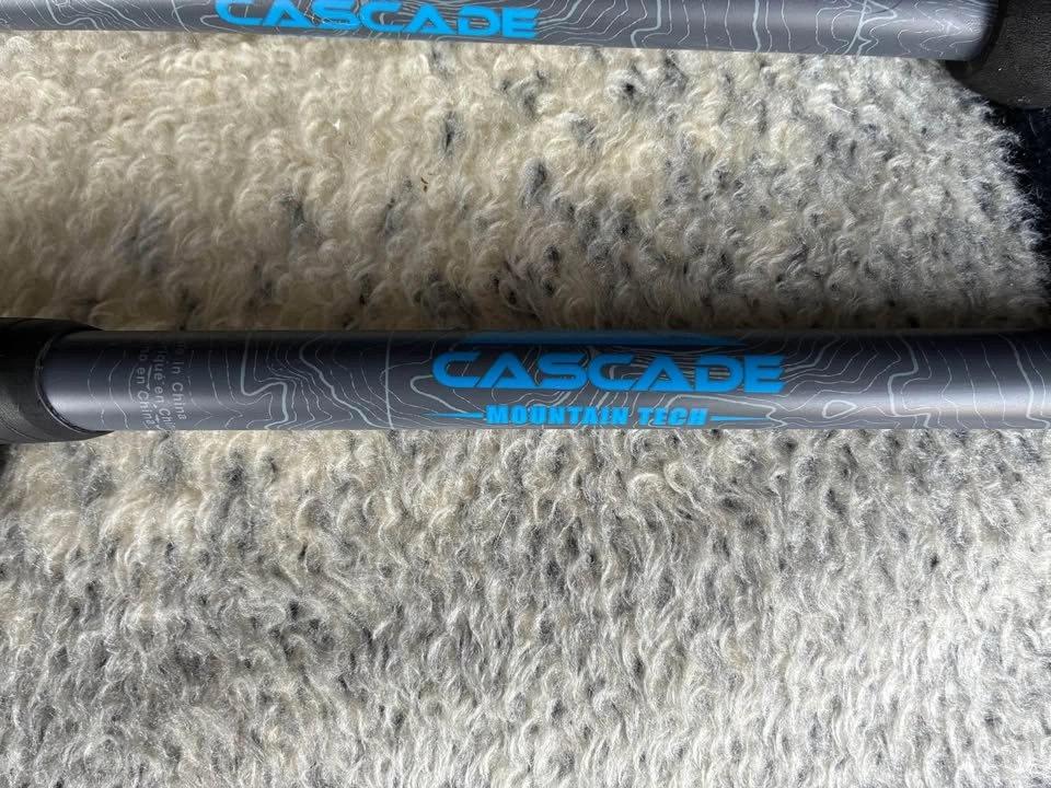 Cascade Mountain Tech Carbon Fiber Trekking Poles + Accessories - photo 2