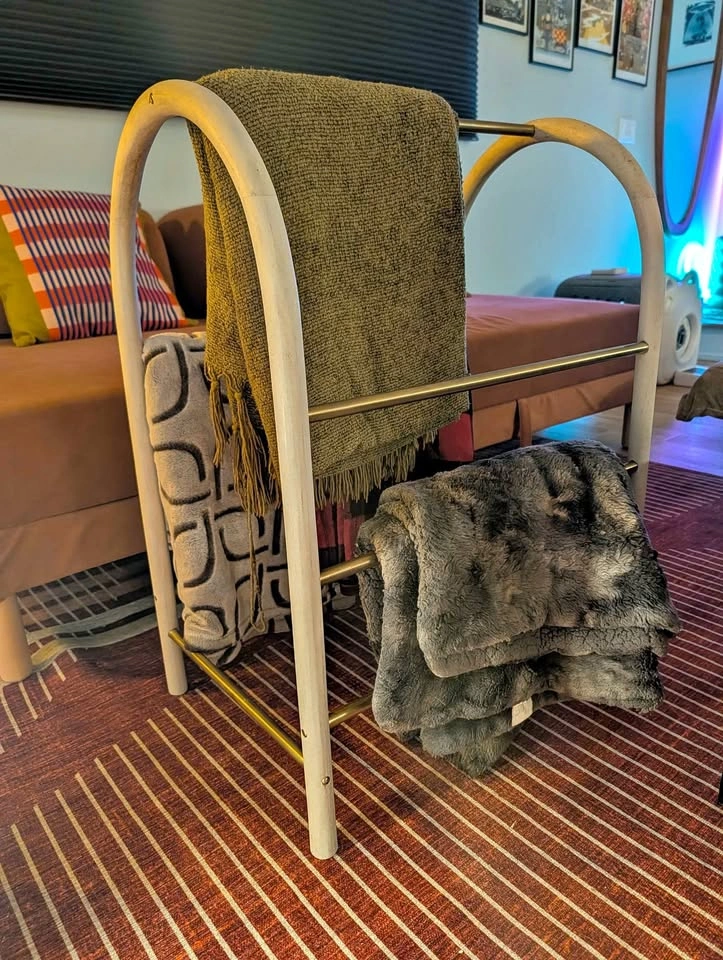 Anthropologie Avery Short Blanket Ladder
