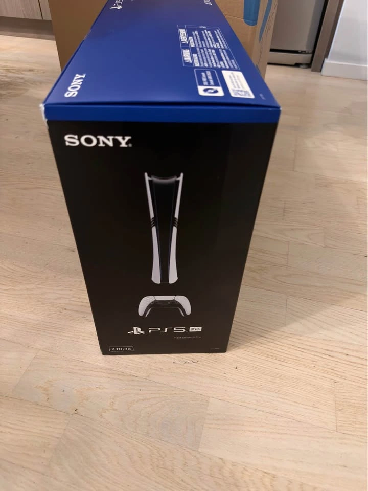 PlayStation 5 Pro 2TB Brand new sealed - photo 4