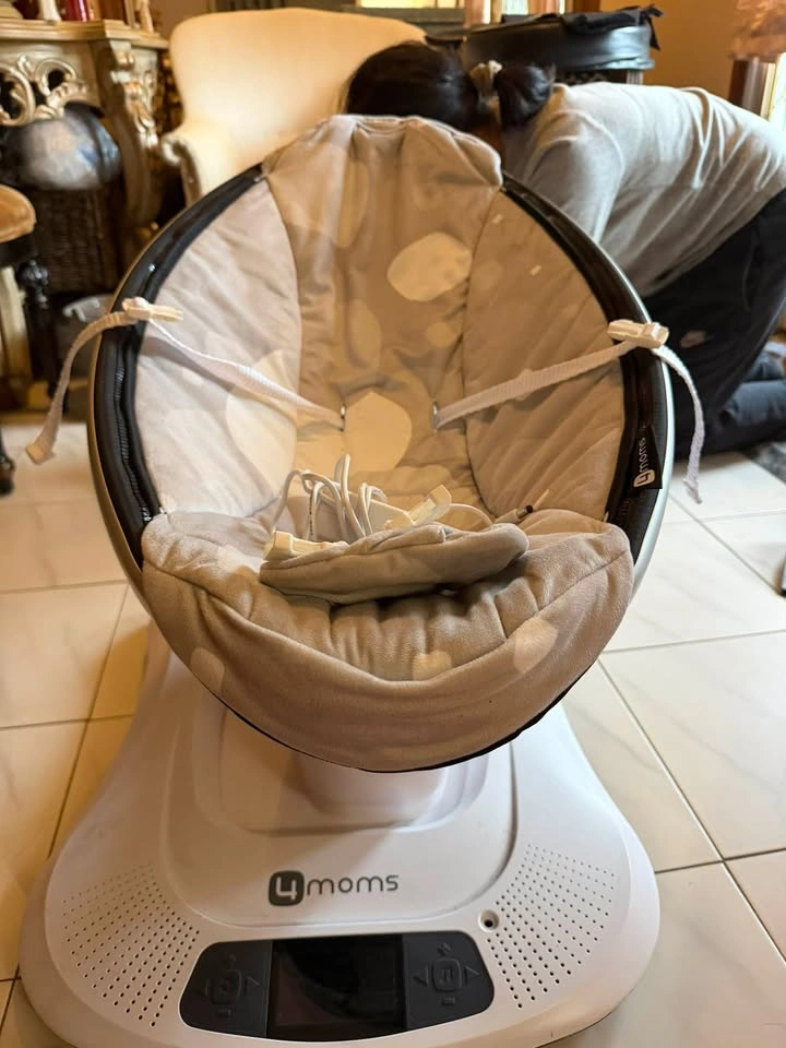 4moms mamaRoo Multi-Motion Baby Swing - photo 4