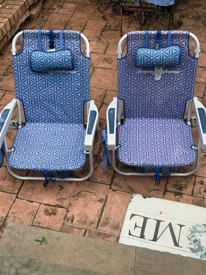 Set of 2 Tommy Bahama Beach Chairs - photo 3