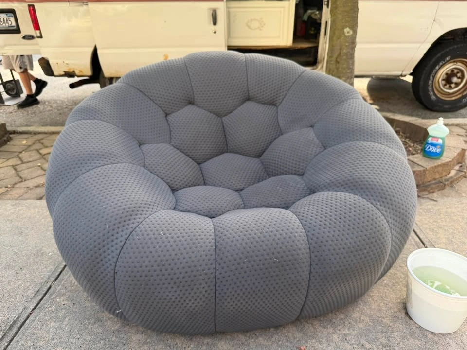 Gray lounge chair - photo 2