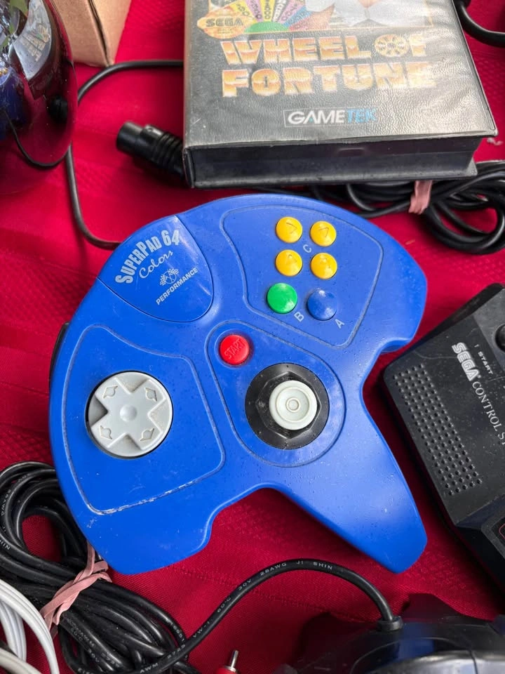 Nintendo, Sega, and Xbox Retro Video Game Controller Lot - photo 3