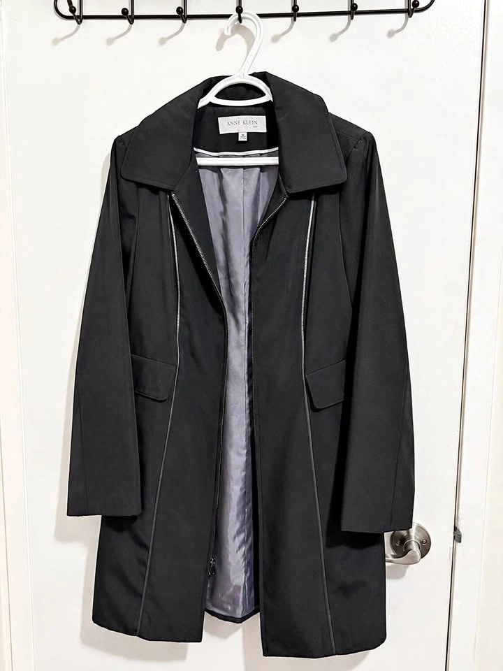Ladies Anne Klein Black Trench Coat