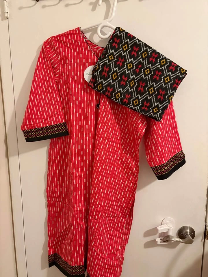 Indian & Pakistani Red and Black Ikat Salwar Kameez Suit - photo 4