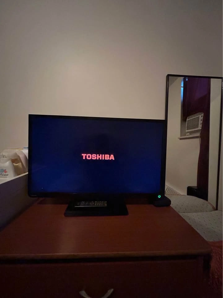 32 Inch Tv - photo 2