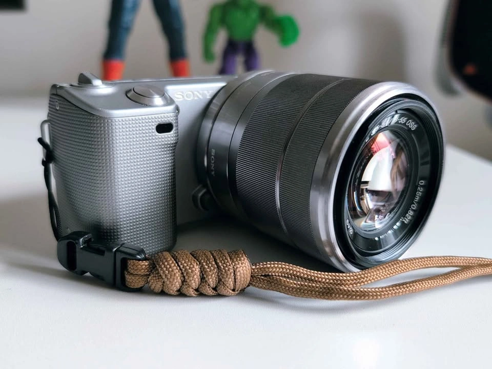 Sony NEX-5 Mirrorless Camera + 18-55mm OSS Lens Kit - photo 4