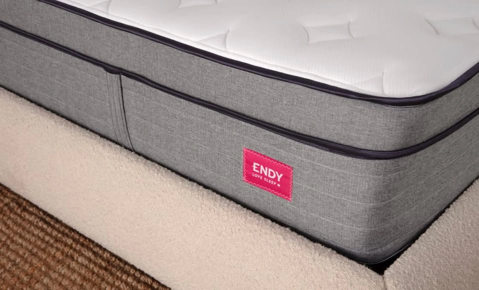 Endy Hybrid Mattress - Queen - Brand New in Box - photo 2