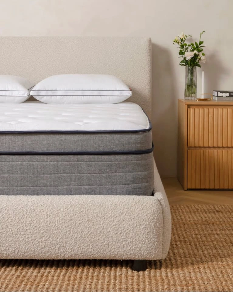Endy Hybrid Mattress - Queen - Brand New in Box - photo 3