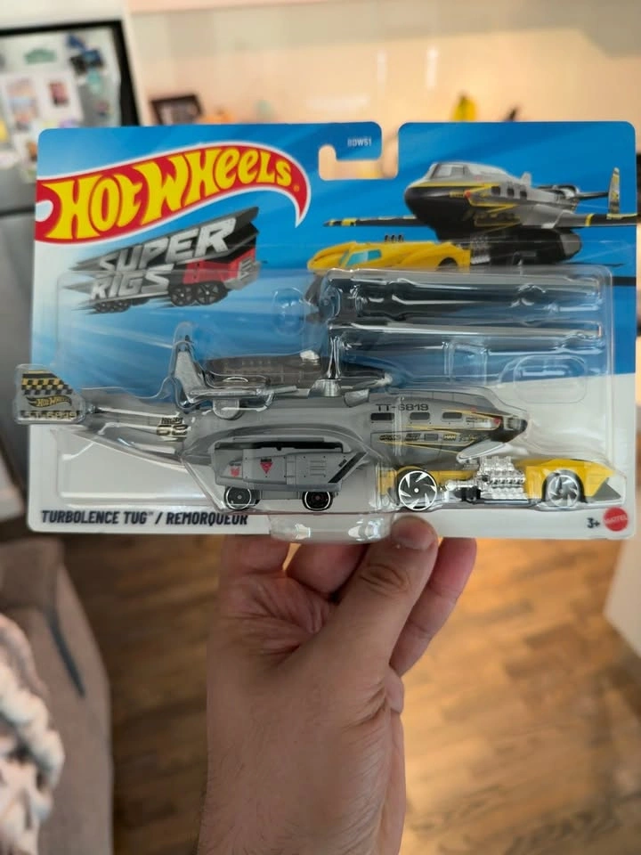 Hot Wheels Super Rigs – Turbolence Tug - New in Box - photo 2