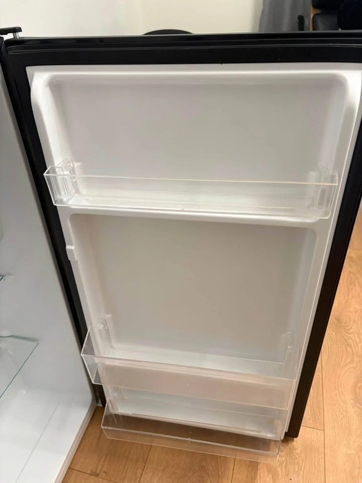 Hisense 3.3 cu ft. Black Compact Fridge with Reversible Door - photo 2