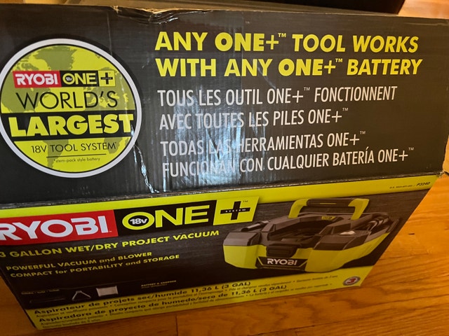 Ryobi 3 gal wet/dry cordless shop vac with battery/charger - photo 3