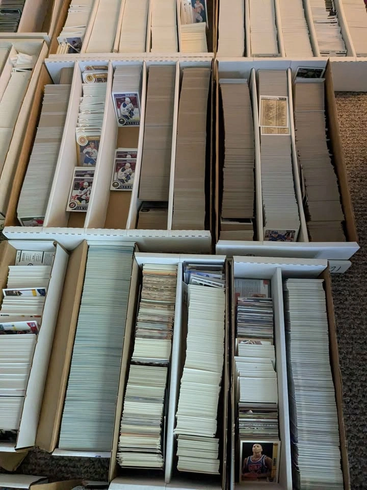 33,000 Sports Trading Card Collection - Hockey, Baseball, More - photo 4