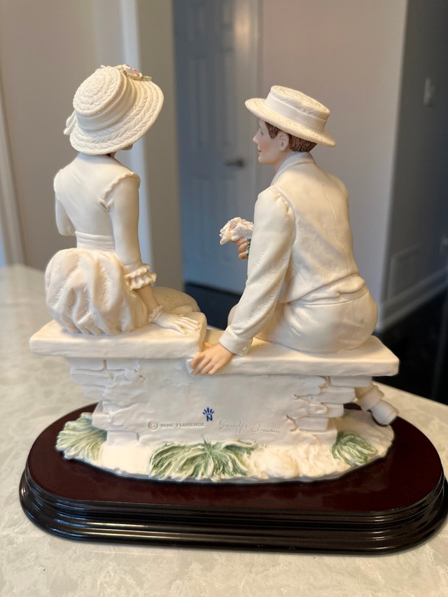 Vintage Giuseppe Armani Florence “The Proposal” (1998) figurine - photo 4