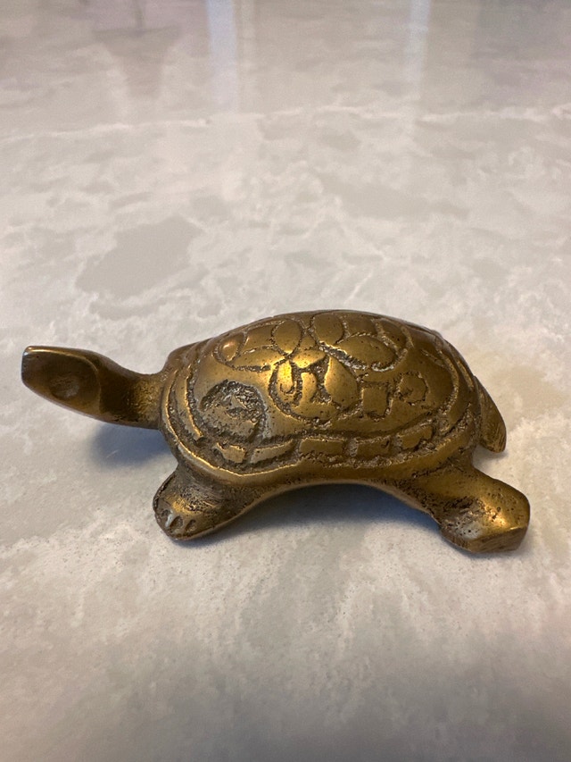 Vintage cast solid brass miniature turtle figurine