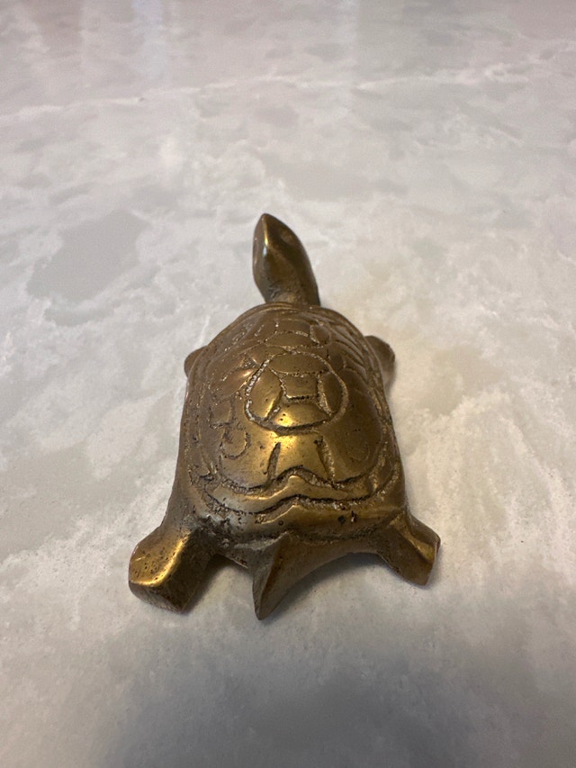 Vintage cast solid brass miniature turtle figurine - photo 2