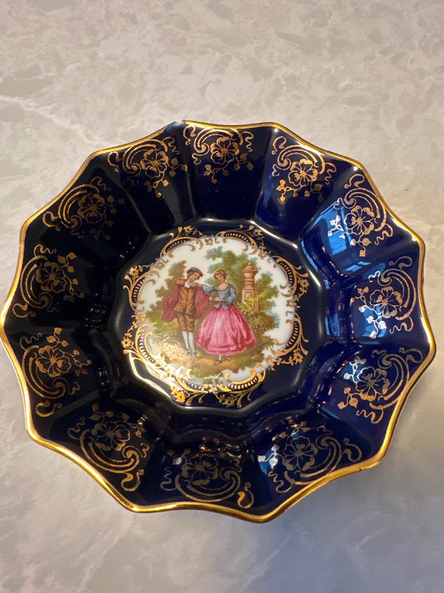 Vintage Limoges porcelain cobalt blue and gold dish - photo 3
