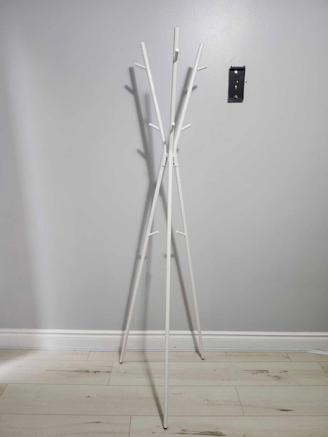 Minimalist White Metal Coat Rack