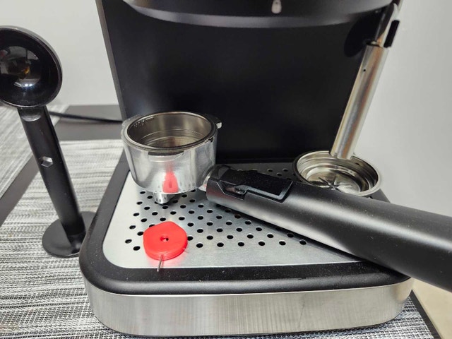 Black+Decker Semi-Automatic Espresso Machine - photo 4