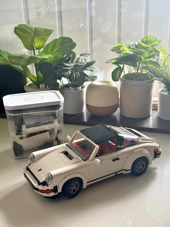 LEGO Icons Porsche 911 (10295) – 2-in-1 Set
