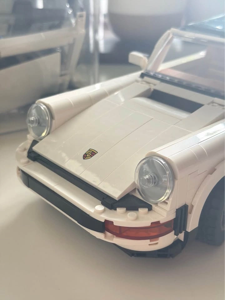 LEGO Icons Porsche 911 (10295) – 2-in-1 Set - photo 2