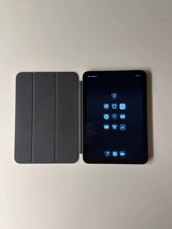 Apple iPad Mini 6 - 64GB - Wi-Fi - Space Gray (w/ Smart Folio Ca - photo 2