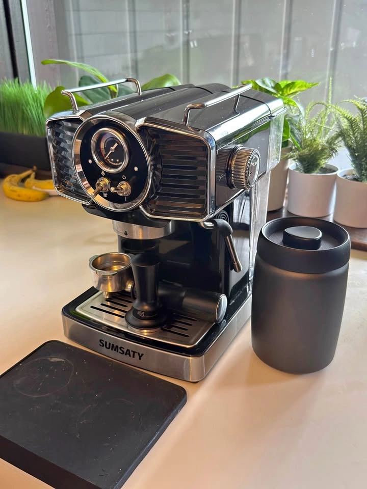 Complete Home Barista Espresso Station: 20-Bar Machine & Kit