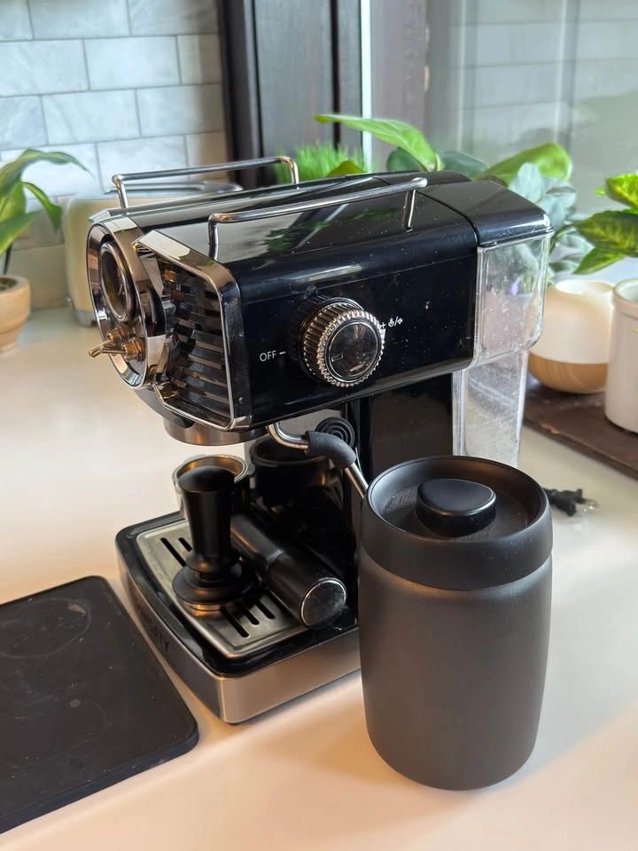 Complete Home Barista Espresso Station: 20-Bar Machine & Kit - photo 2