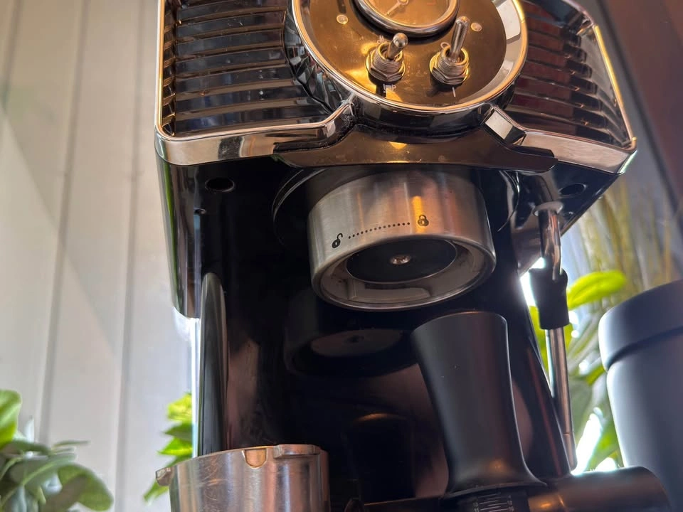Complete Home Barista Espresso Station: 20-Bar Machine & Kit - photo 5