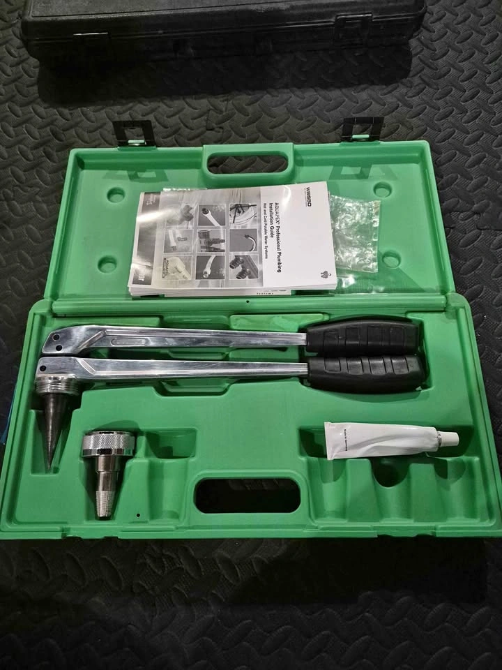 Wirsbo ProPex hand expander tool